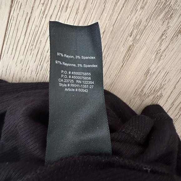 Aritzia Babaton Turtleneck Tank Top - Picture 4 of 5